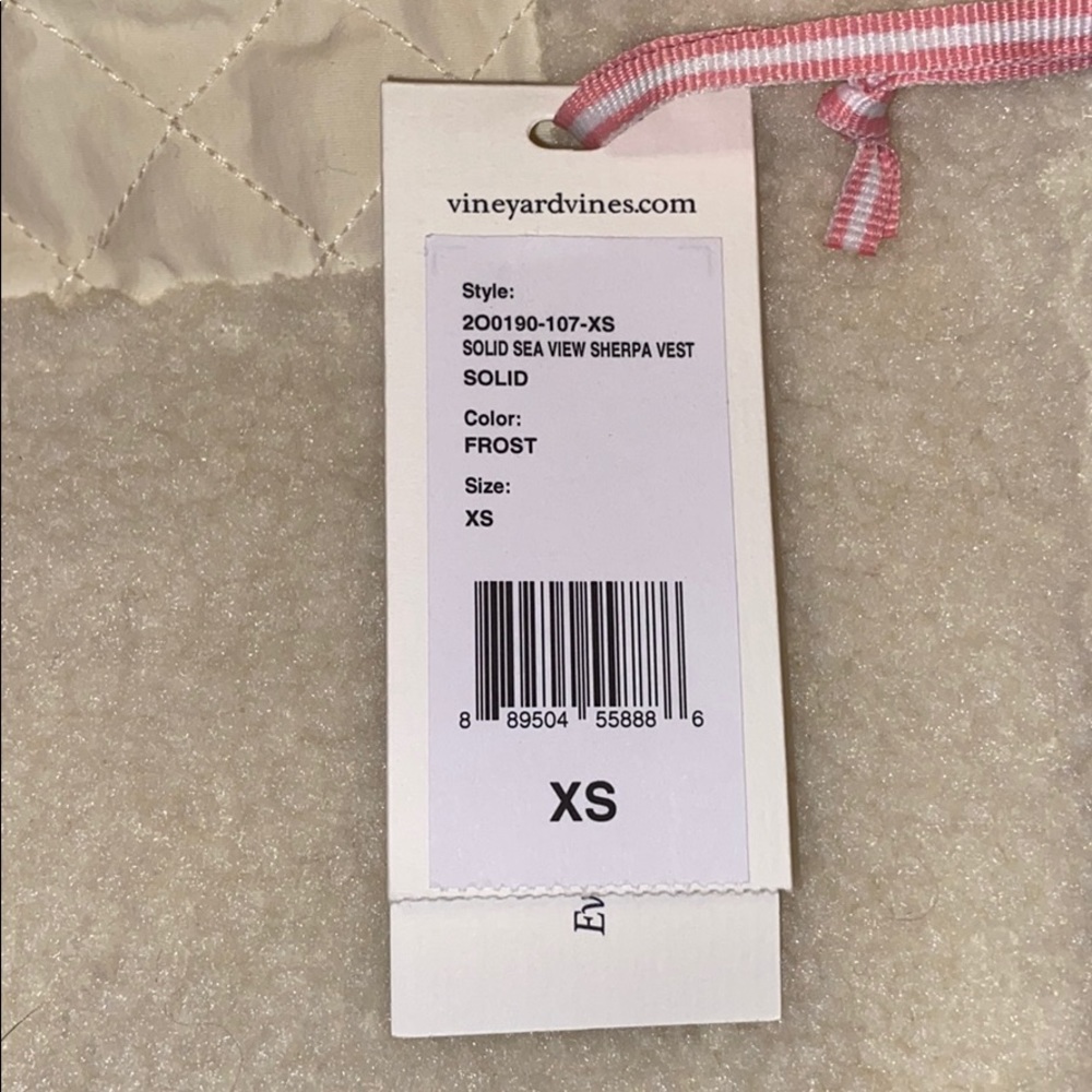 Vineyard Vines Women’s Seaview Sherpa Vest - Picture 3 of 3
